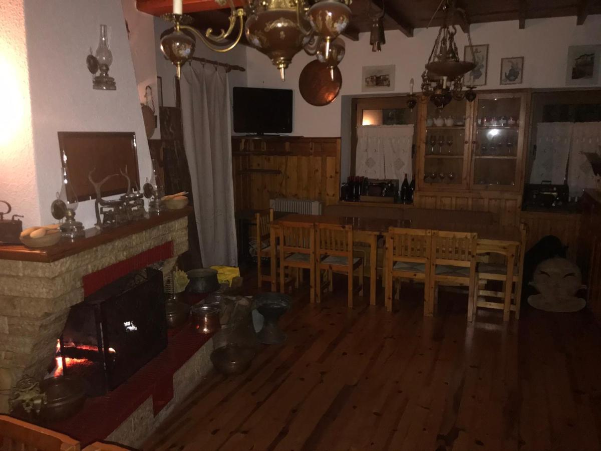 9Mouses Chasiotis Guest House Ampelakia Luaran gambar